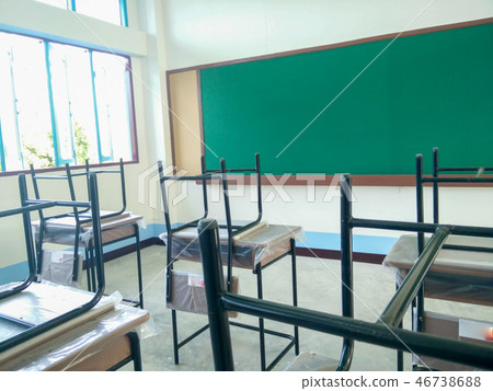 empty classroom with blackboard and desk 46738688
