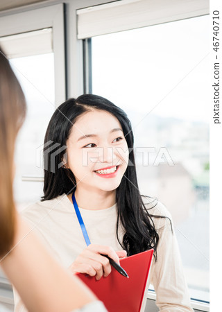 Businesswoman, office worker, meeting, businesswoman, young, business woman, announcement, reporting, casual Businesswoman, office worker, meeting, businesswoman, young, business woman, announcement, reporting, casual 46740710