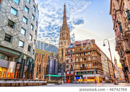 Stephansplatz, view on the St. Stephen's Cathedral, Vienna Stephansplatz, view on the St. Stephen's Cathedral, Vienna 46742769