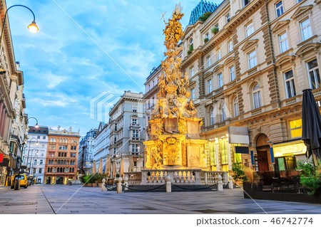 Graben, a famous pedestrian street of Vienna with a Plague Colum Graben, a famous pedestrian street of Vienna with a Plague Colum 46742774