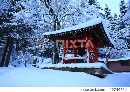 極樂寺在冬天 46744724
