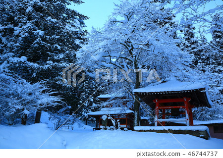 Gokurakuji Temple in winter Gokurakuji Temple in winter 46744737