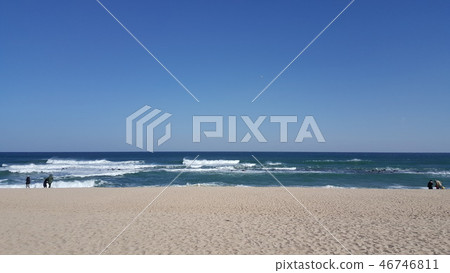 Winter sea Winter sea 46746811