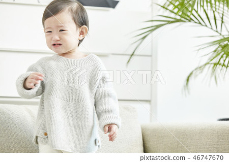 嬰兒,嬰兒,嬰兒,兒童,房子 嬰兒,嬰兒,嬰兒,兒童,房子 46747670