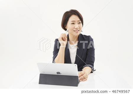 Business woman 46749567