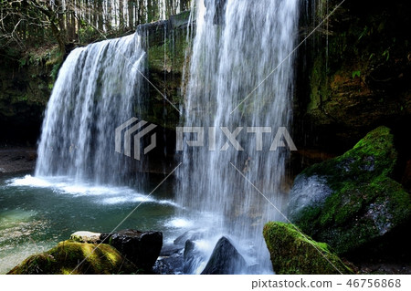 Nabegara Falls 46756868