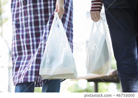 Lunch at the park Lunch at the park 46758000