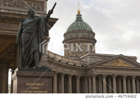 Monument to Mikhail Kutuzov at the Kazan Cathedral 46759482