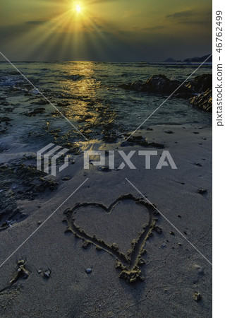 Teluk Kiluan Coconut Island 46762499