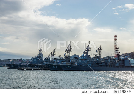 越過軍港 越過軍港 46769889