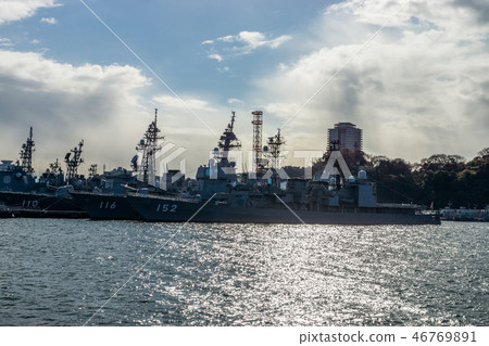 越過軍港 46769891