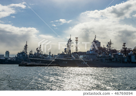 越過軍港 越過軍港 46769894