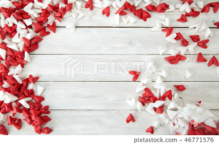 Valentine's Day symbolizing love paper heart Valentine's Day symbolizing love paper heart 46771576
