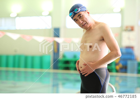 Men in their 60s who go to the pool Men in their 60s who go to the pool 46772185