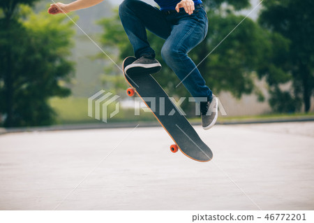 Skateboarder skateboarding outdoors Skateboarder skateboarding outdoors 46772201