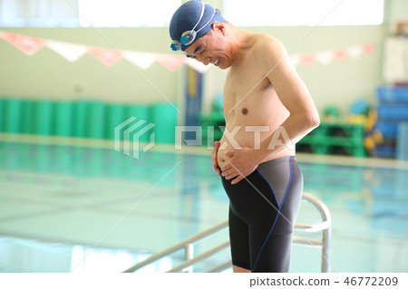 Men in their 60s who go to the pool Men in their 60s who go to the pool 46772209