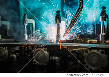 Robot welding automotive part in factory Robot welding automotive part in factory 46773908