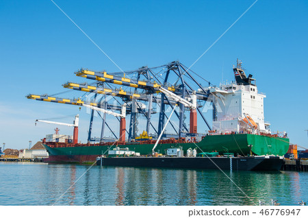 Heavy machinery for unloading at Long Beach Harbor (look from the sea side) 46776947
