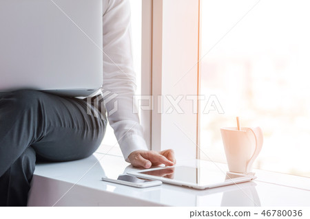 Digital lifestyle business person using internet 46780036