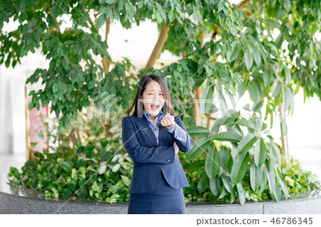 女售貨員 女售貨員 46786345