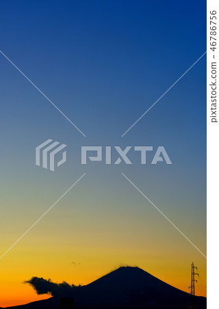 Mt. Fuji and white clouds floating in the blue sky 46786756