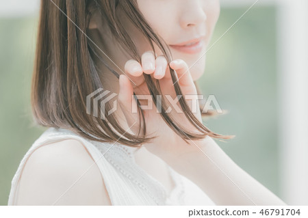 female, lady, woman 46791704