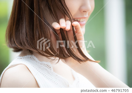 female, lady, woman 46791705