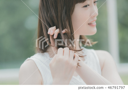 female, lady, woman 46791797