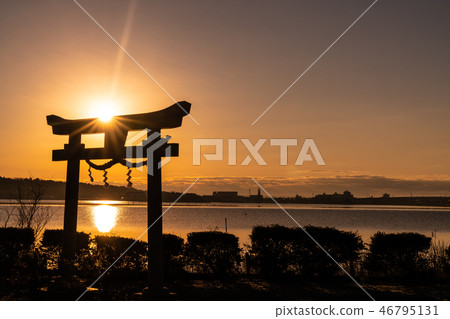 The first sunrise of Ushikunuma Shichiura Benzaiten The first sunrise of Ushikunuma Shichiura Benzaiten 46795131