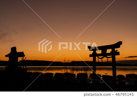 Ushikunuma Shichiura Benzaiten的第一個日出 46795143