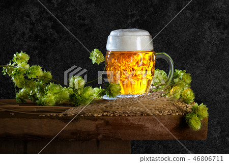 Beer glass and raw material for beer production Beer glass and raw material for beer production 46806711