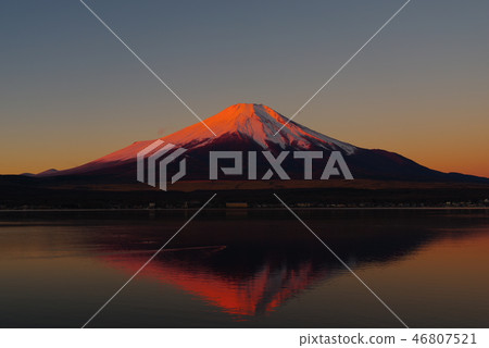 Early morning red Fuji seen from Lake Yamanaka 46807521