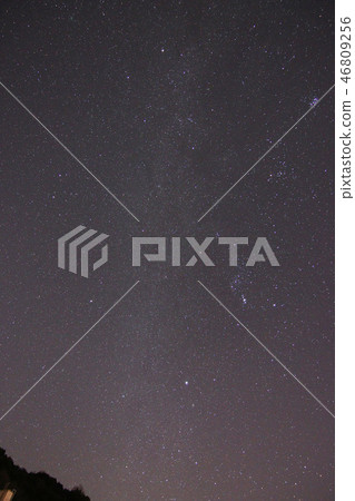 Winter Diamond and Milky Way Winter Diamond and Milky Way 46809256