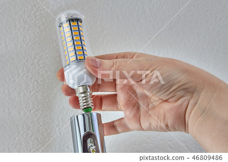 Set energy-saving LED corn lamp in ceiling light. Set energy-saving LED corn lamp in ceiling light. 46809486