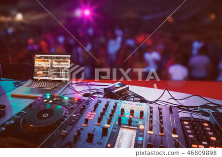 DJ stand DJ stand 46809898
