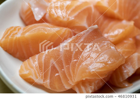 Delicious salmon sashimi Delicious salmon sashimi 46810931