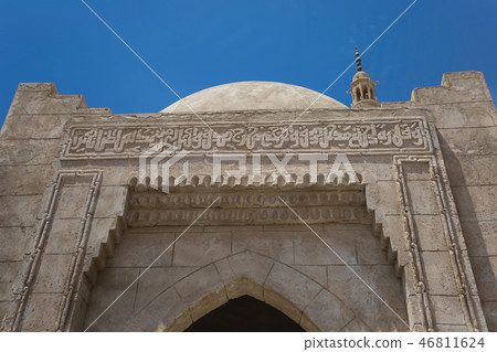 Horizontal color photography of Al Mustafa Mosque 46811624