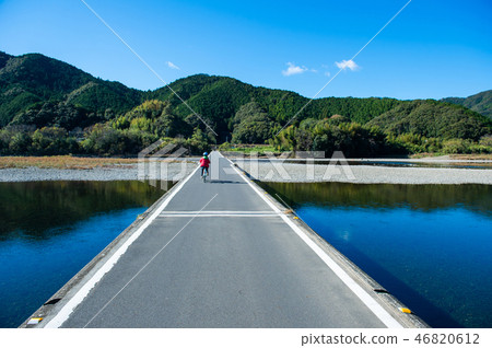 四萬十河的沉降橋 46820612