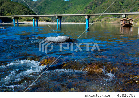 清除流和下沉橋 清除流和下沉橋 46820795