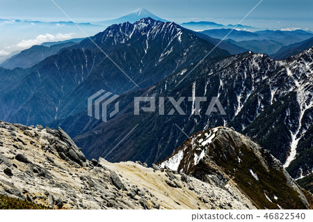 Snowy Mt. Miyama and Mt. Fuji seen from Kaikomagatake 46822540