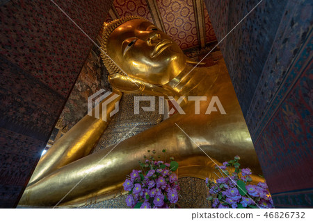 Buddha Buddha at Wat Pho (Bong Temple) in Bangkok, Thailand 46826732