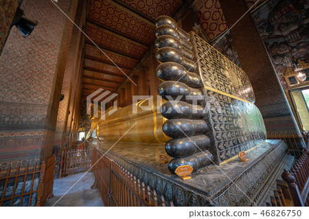 臥佛在臥佛寺（臥佛）在曼谷，泰國 46826750