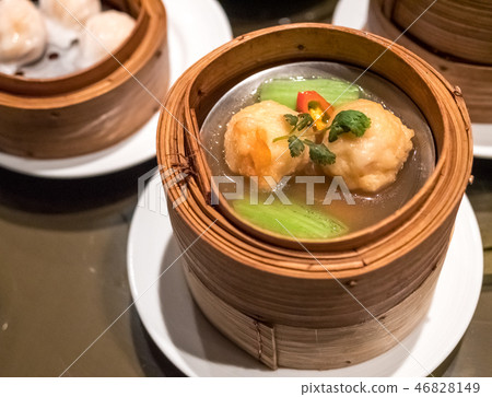 Dimsum Hagao in chinese bamboo basket traditional Dimsum Hagao in chinese bamboo basket traditional 46828149
