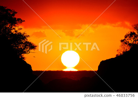 Sunset in Sukumo Sunset in Sukumo 46833756
