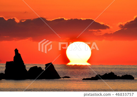 Sunset in Sukumo 46833757
