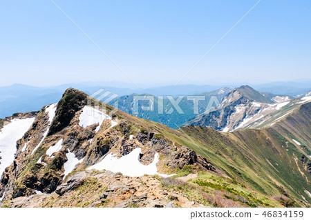 Tanigawa mountain climbing of spring (Tokino's ear is seen from Okino's ear) Tanigawa mountain climbing of spring (Tokino's ear is seen from Okino's ear) 46834159