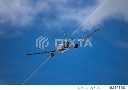A jetliner entering a turn up shortly after takeoff 46836168