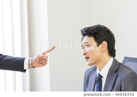 老闆下屬 46836359