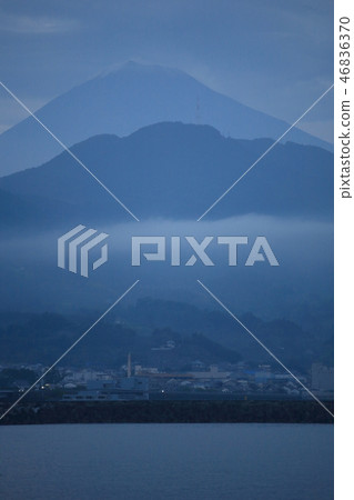 富士 -  Yuigahama海灘的黎明 46836370