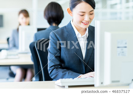 Business woman Business woman 46837527